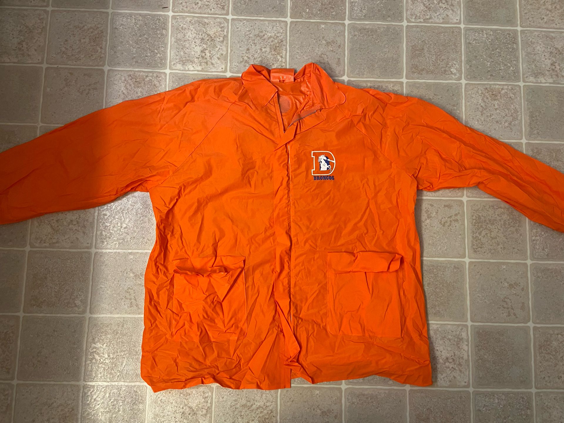 Mens XL Uniroyal Vintage Broncos Raincoat