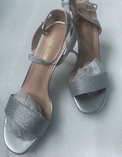 Woman's Dream Paris Silver Glitter Heels Size 8 New 