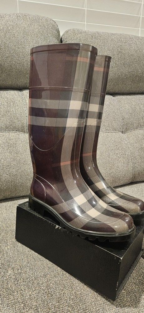 Burberry rain boots