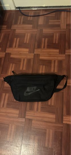 Nike Tech 10L Bag