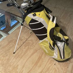 mens right hand golf clubs