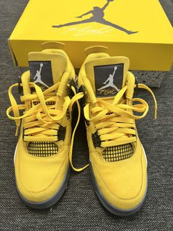 Jordan 4 Lightning Size 8 Men’s Great Condition