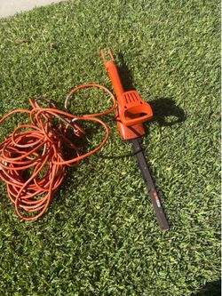 Black & Decker Bush and Hedge Trimmer
