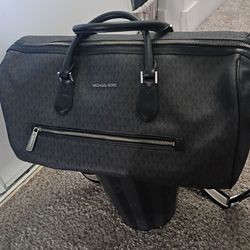 Black large duffel bag  Michael kors barely used set of 3. Bags