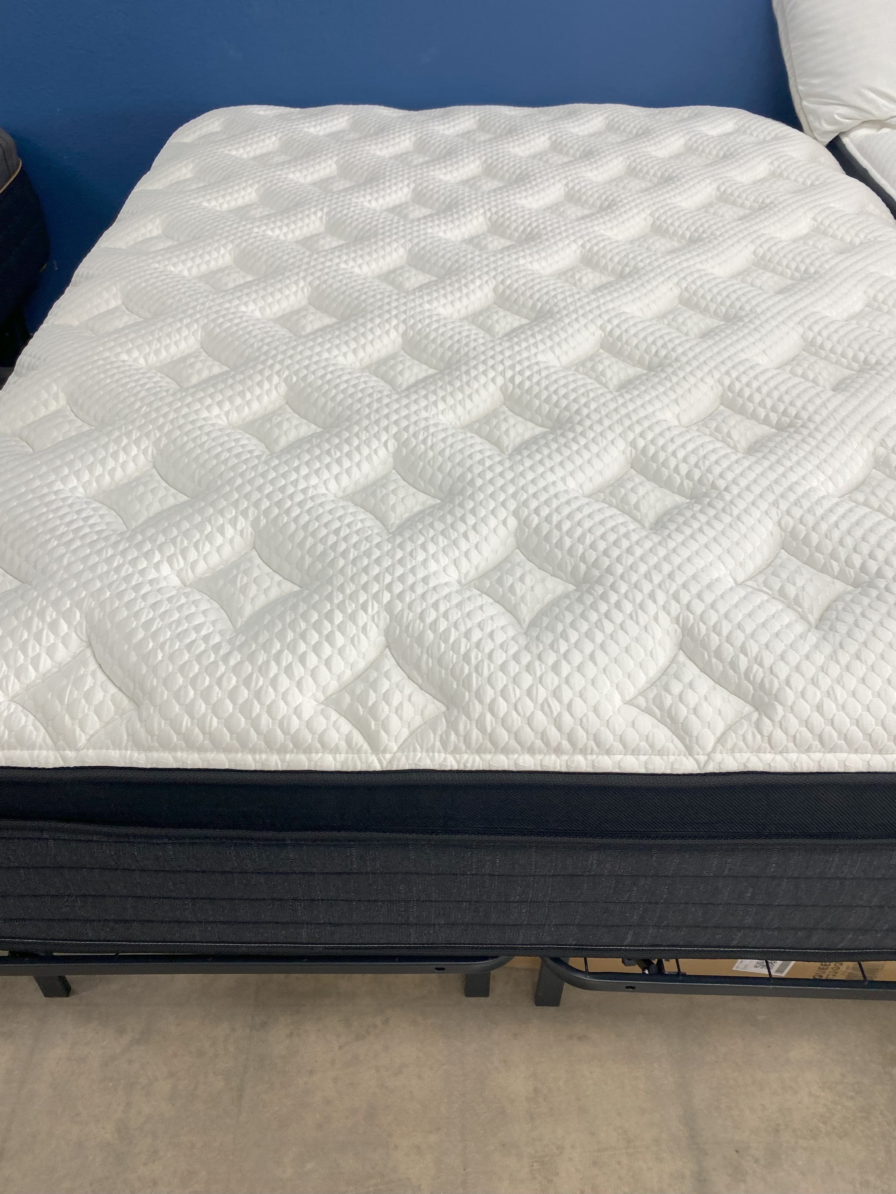 Brand New Queen Mattress Floor Models- Only 20 needed up front!