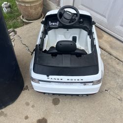 licensed 12V Range Rover Sport SVR ride-on electric car for kids, manufactured by Chi Lok Bo Toys