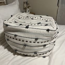 Throw ottoman/poof