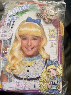 Alice in the wonderland wig