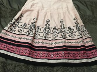 Women’s skirt size 8