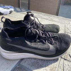 Men’s Nike Tennis shoes