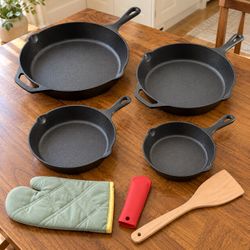 Cast Iron Skillet Set with Accessories
