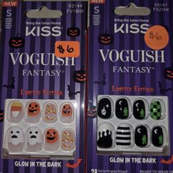Kiss Halloween Nails