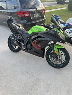 Kawasaki Ninja 300