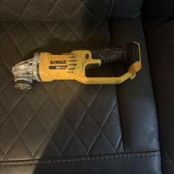 DeWalt 20V MAX oscillating tool.