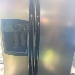 Whirlpool Gold side by side