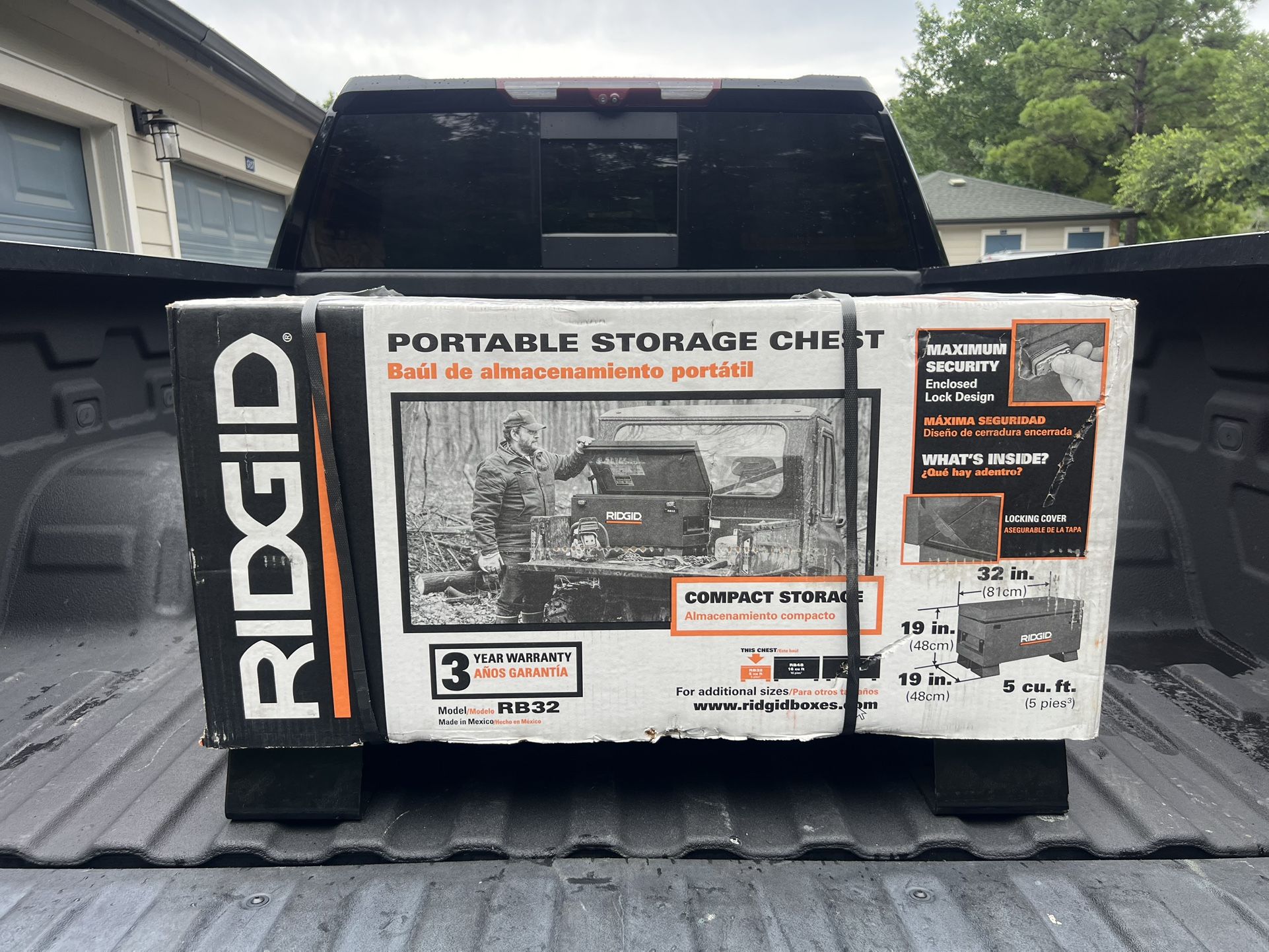 RIDGID 32 in. W x 19 in. H x 18 in. L Portable Jobsite Box