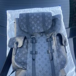 Louis Vuitton Christopher MM for Sale in Reno, NV - OfferUp