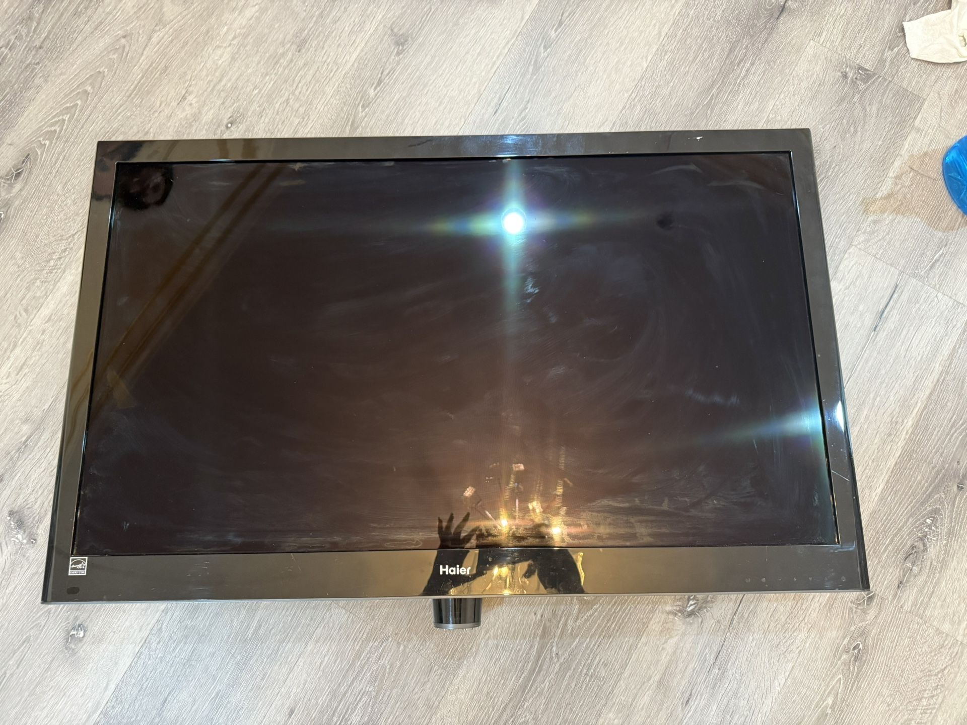 TV 42 Inches