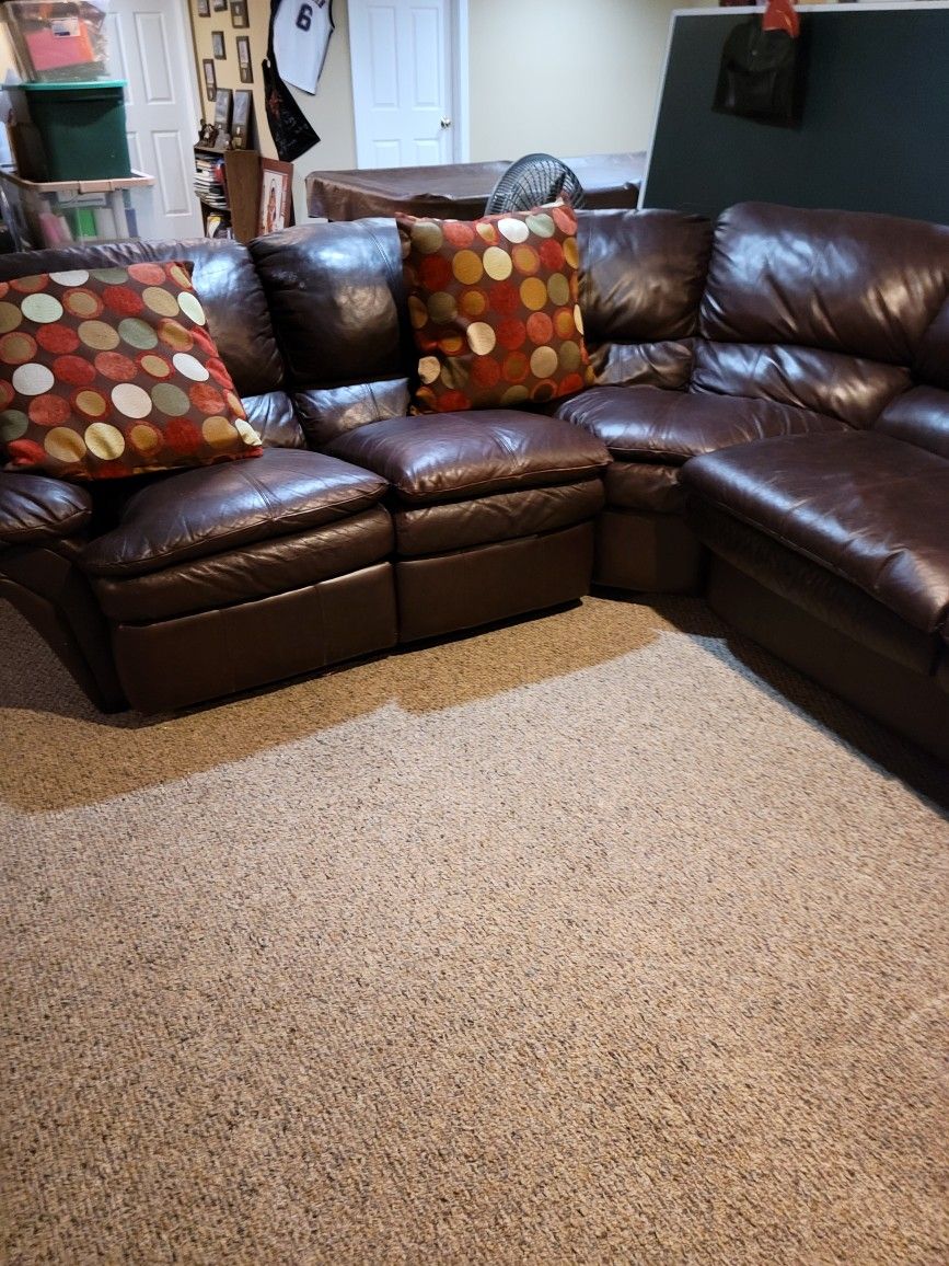 Used Couch/Pullout Bed For Sale Home & Garden