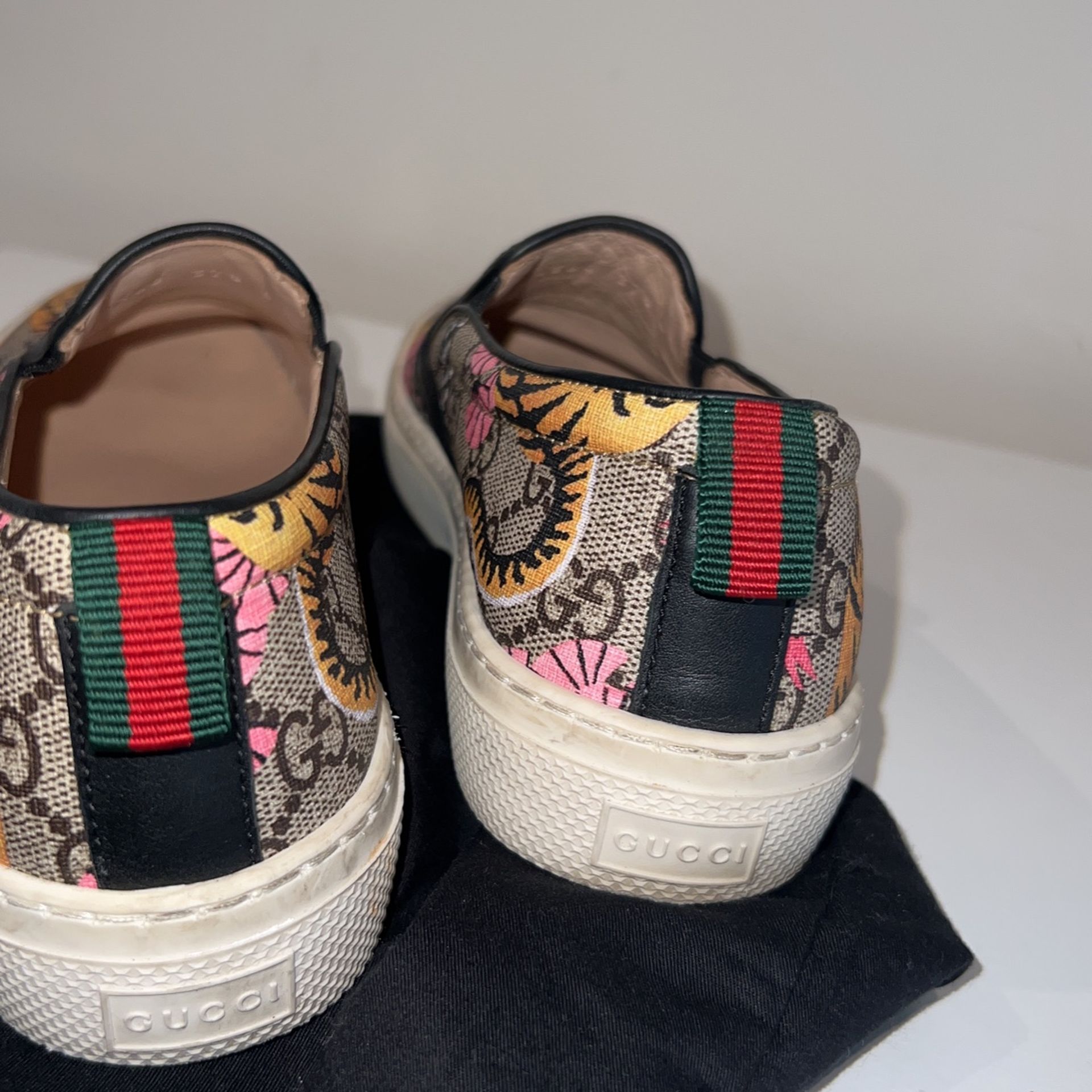 Gucci Tiger Flat