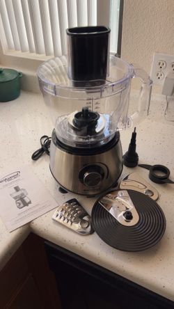 Brentwood Select 8-cup food processor