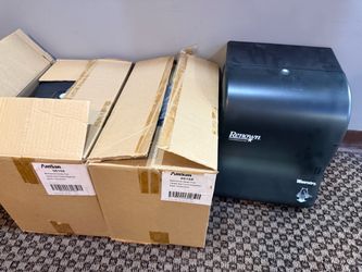 3 New Store bathroom commercial paper tower dispensers