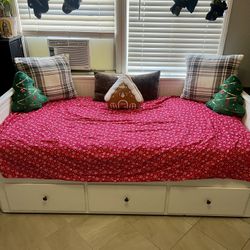 IKEA HEMNES Daybed 