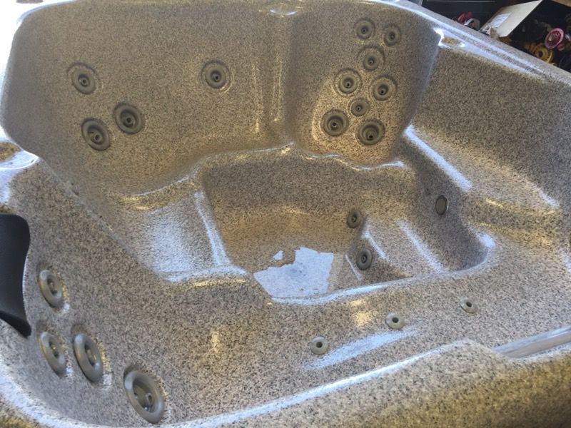 New hot tub spa 77x88 warranty, can deliver