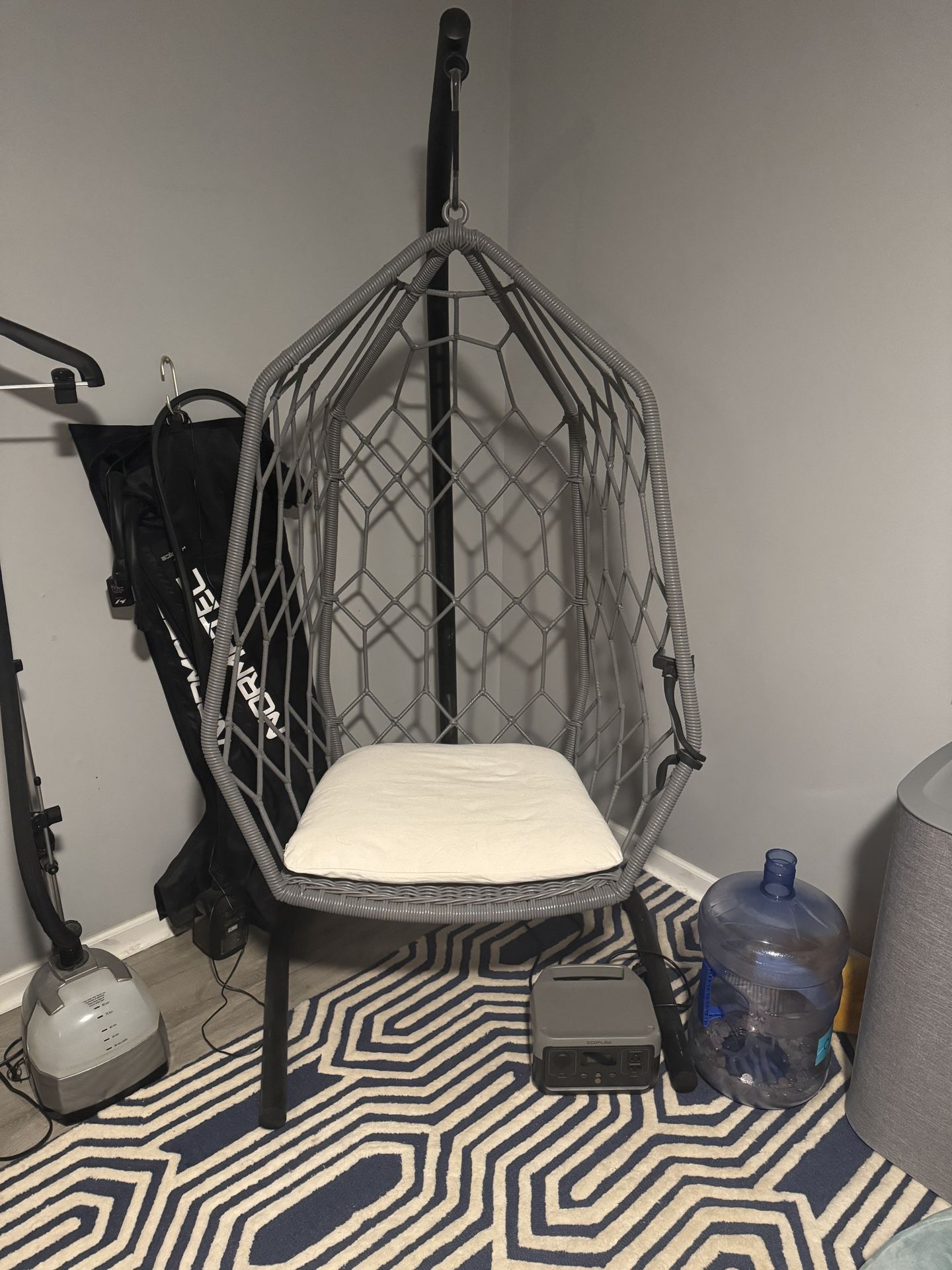 Hanging Egg Chair