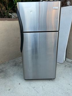 30x32z68 Frigidaire Fridge Silver 20cuft 2 Months Warranty