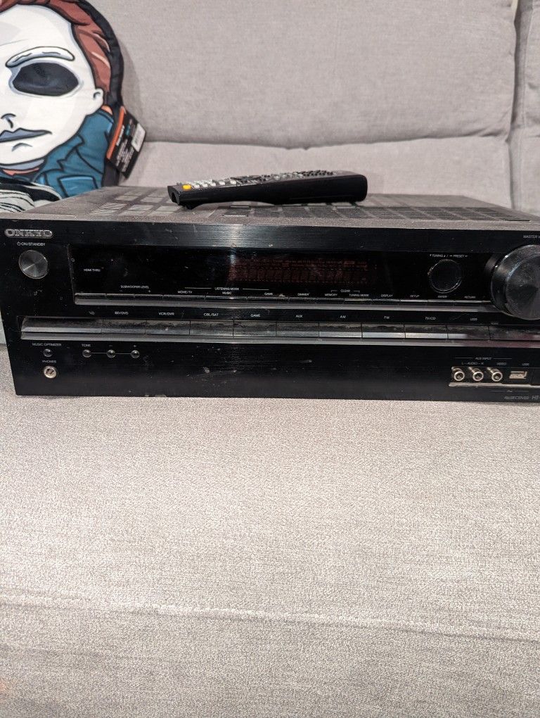 Onkyo HT-R590 Broken
