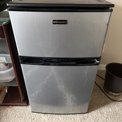 Mimi fridge with good size freezer by Emerson
