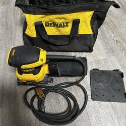 Dewalt Electric Palm Grip Sheet Sander