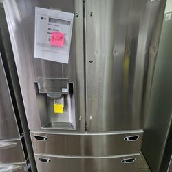 30 Cu.ft 4Door French Door Refrigerator Door-ln-Door, Full-Convert Drawer Craft lce in PrintProof
Stainless Steel