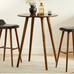  Table (high top Style) And Bar Stools  (Modern  Style - Article brand)