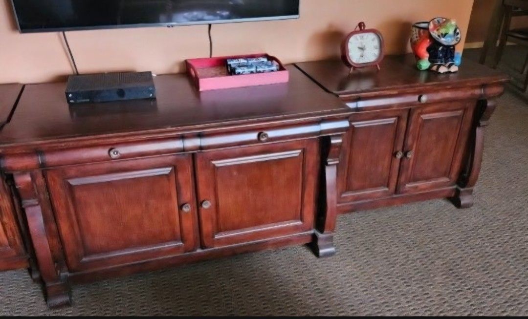 IF POSTED AVAILABLE HEKMAN 3 PIECE FURNITURE WILL LISTEN TO REASONABLE OFFERS