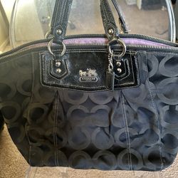 Coach Purse AUTHENTIC $25.00 For Fast Sale