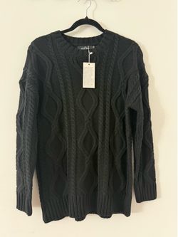 Trendy Queen Black Cable Knit Sweater XS