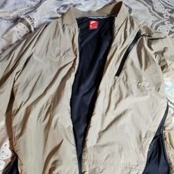 L Nike windbreaker