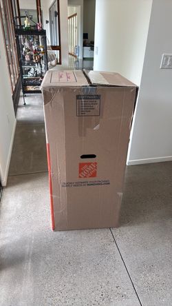 Free wardrobe moving box