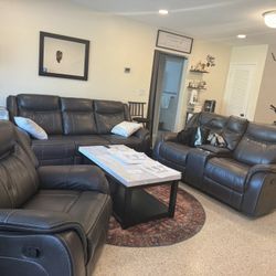 Leather Reclining Seats Like New