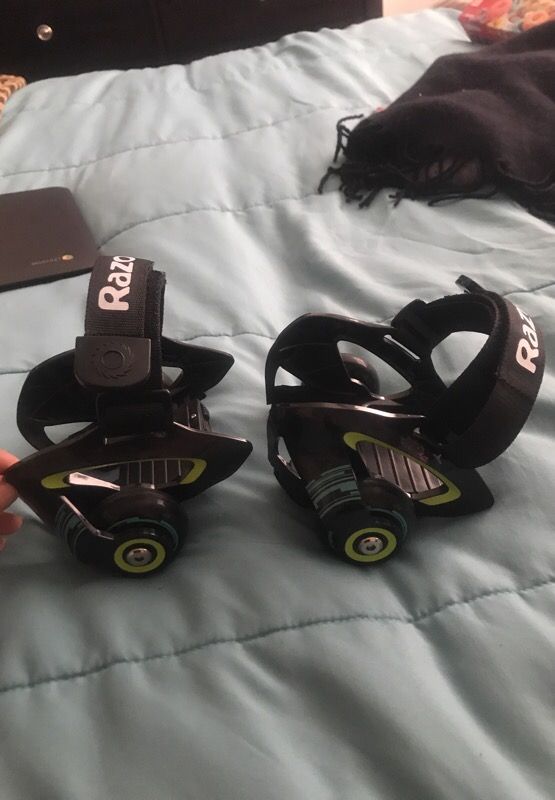 Boys skates