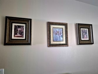 3 pictures antique look