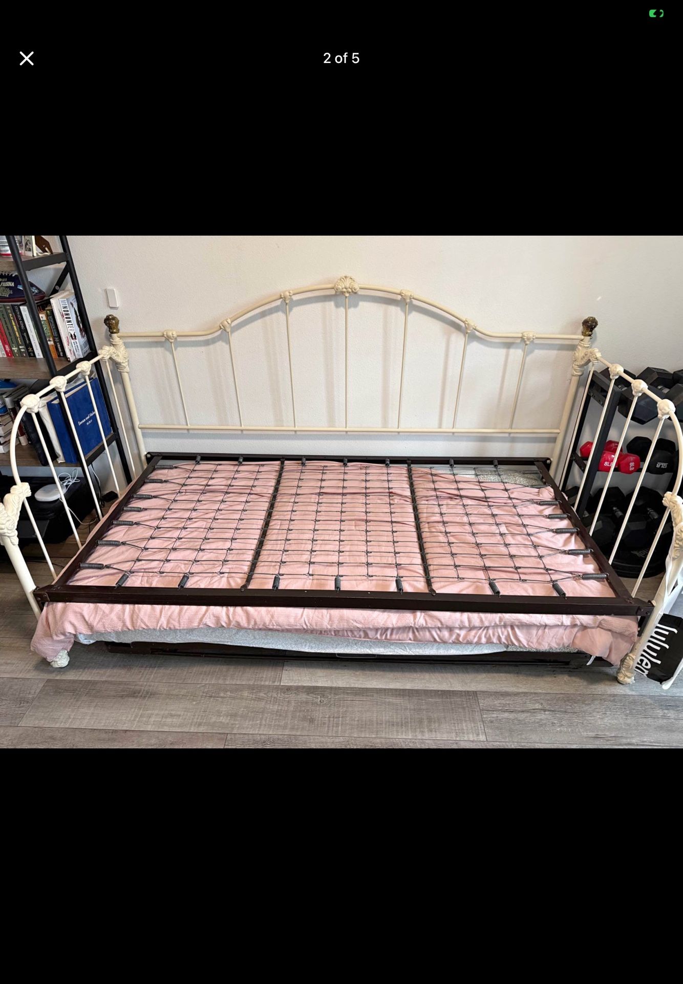 Metal Trundle Bed. Includes 2 Mattress. Good Condition. Heavy.