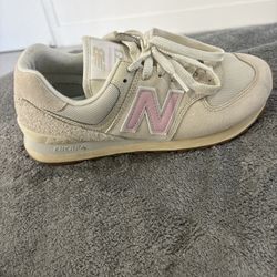 New Balance Sneakers