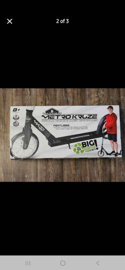 NIB SCOOTER-NOT MOTORIZED