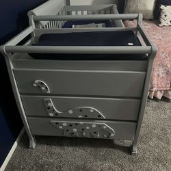 Changing Table/ Dresser