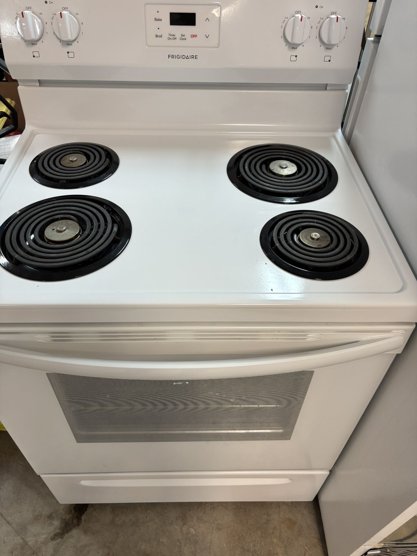 Frigidaire Stove 