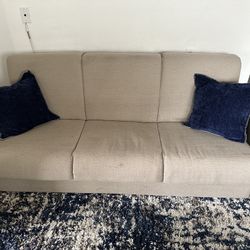 Couch / Futon