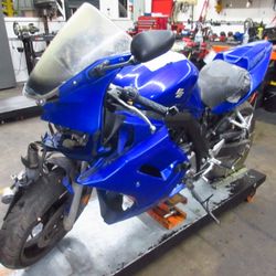 PARTED OUT - 2005 05-09 Suzuki SV650 SV650S - Motorcycle parts - 102857